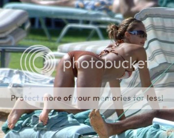 jessica_alba_beach_061.jpg