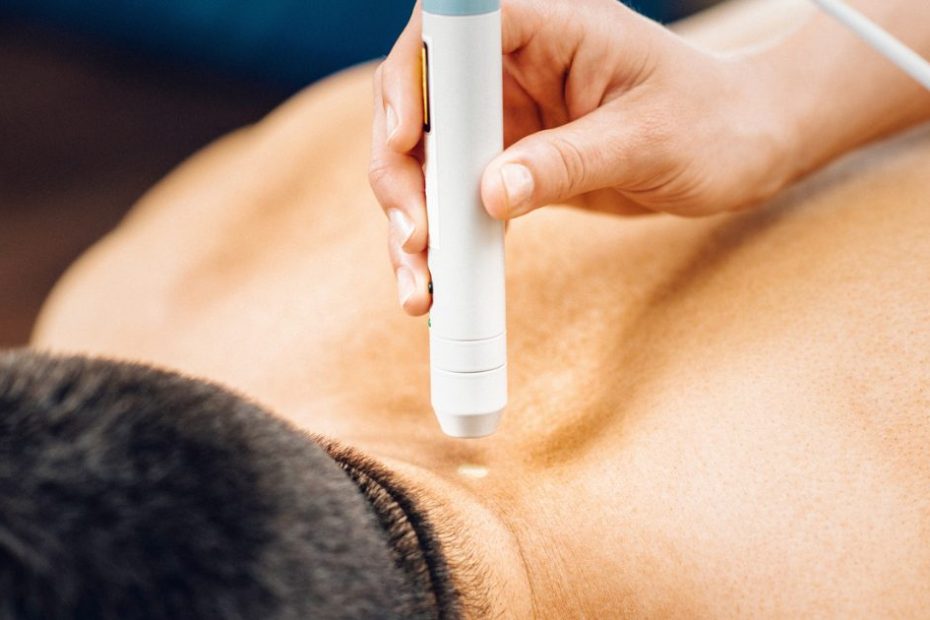 Laser-Therapy-and-Why-Chiropractors-Recommend-It