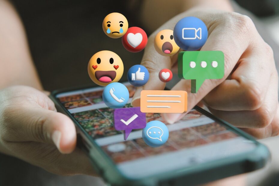 Social-Media