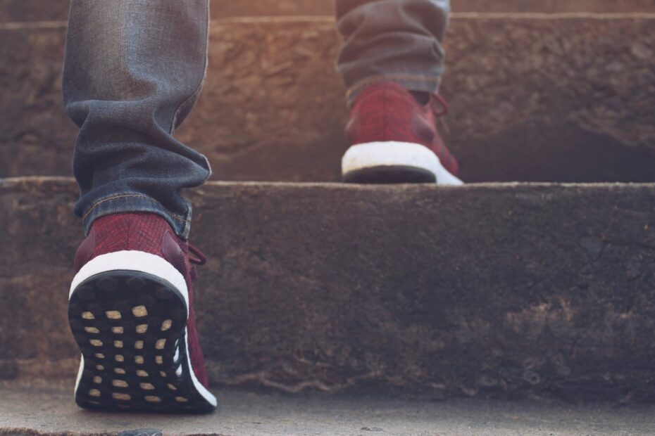 The-Benefits-of-Walk-and-Talk-Therapy